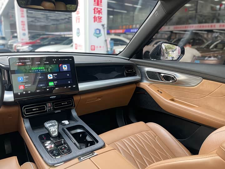 GAC Trumpchi GS8 2024 2024款 双擎系列 2.0TM 两驱尊贵版