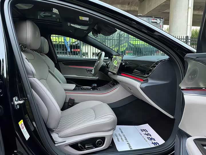 BYD Han 2025 2025款 DM-i 智驾版 125KM激光雷达旗舰型