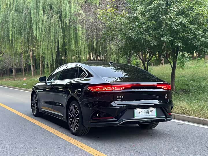 BYD Han 2025 2025款 DM-i 智驾版 125KM激光雷达旗舰型