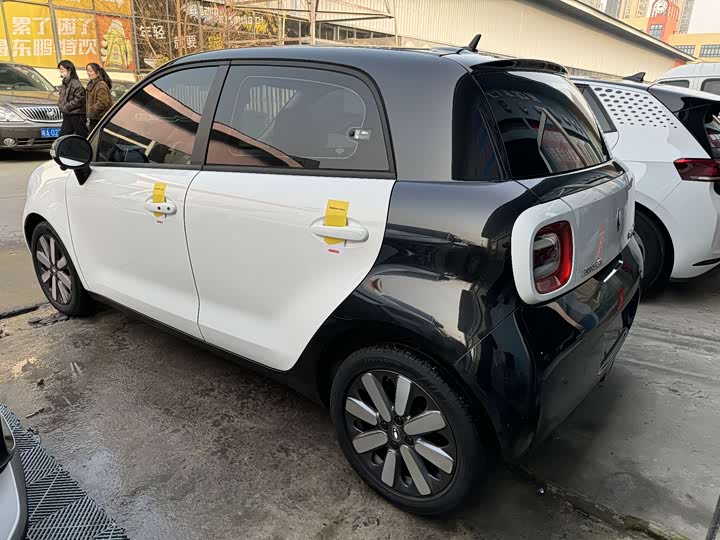 Ora Black Cat 2022 2022款 351km 豪华型 磷酸铁锂