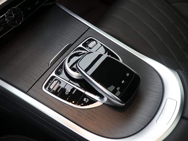 Mercedes-Benz G-Class 2024 2024款 G 500 典藏版