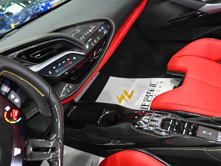 Ferrari SF90 2021 2021款 3.9T V8 Spider