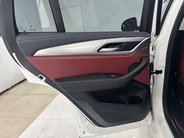 BMW X4 2022 2022款 xDrive 25i M运动套装