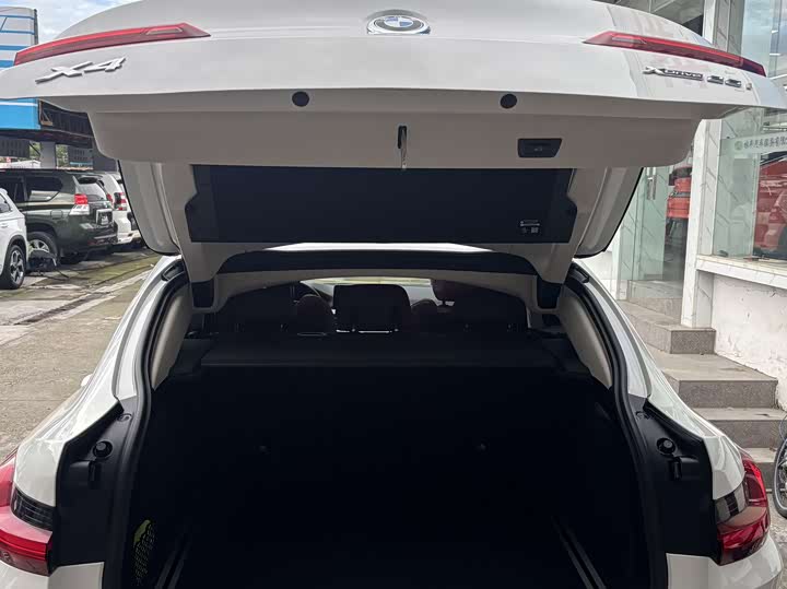 BMW X4 2022 2022款 xDrive 25i M运动套装