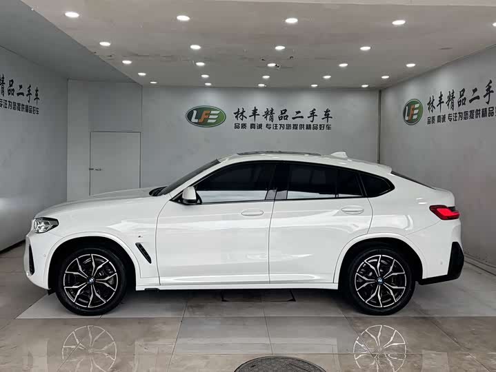 BMW X4 2022 2022款 xDrive 25i M运动套装