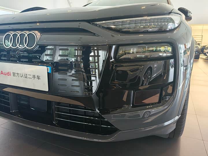 Audi Q6L e-tron 2026 2026款 首发领航版