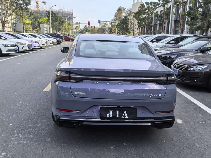 Geely Preface L 2024 2024款 油混 1.5TD 天宫版