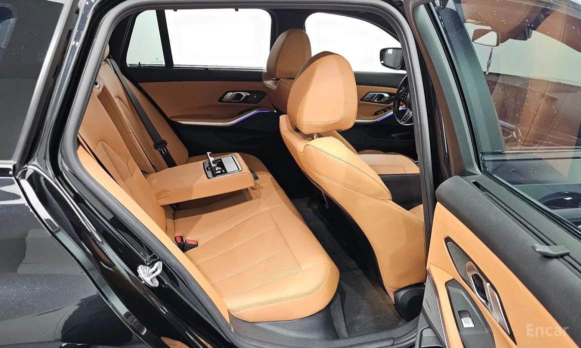 BMW 3 Series 2019 320i Touring M Sports