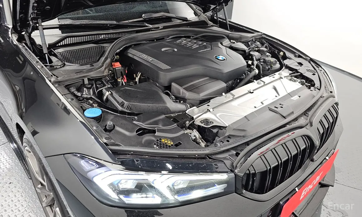 BMW 3 Series 2019 320i Touring M Sports