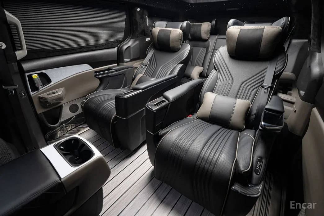 Kia Carnival 2023 Gasoline 9-Seater Hi Limousine (7-seater Limousine(Special vehicle)