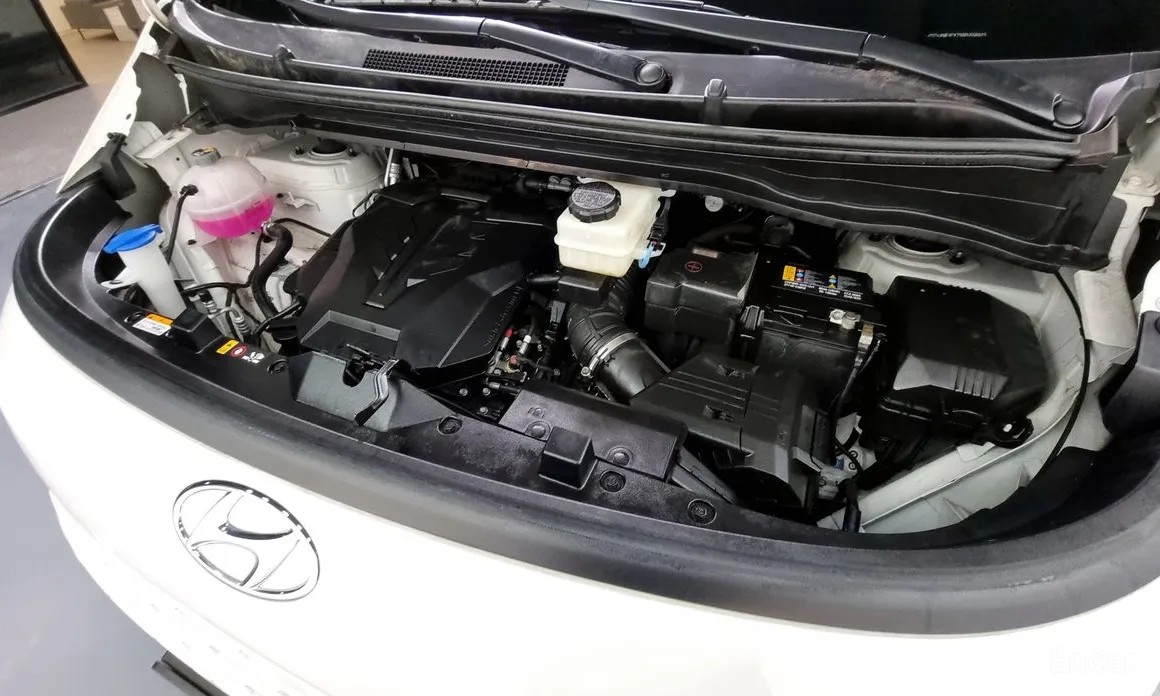 Hyundai Staria 2021 L3.5 Cargo 5-Seater