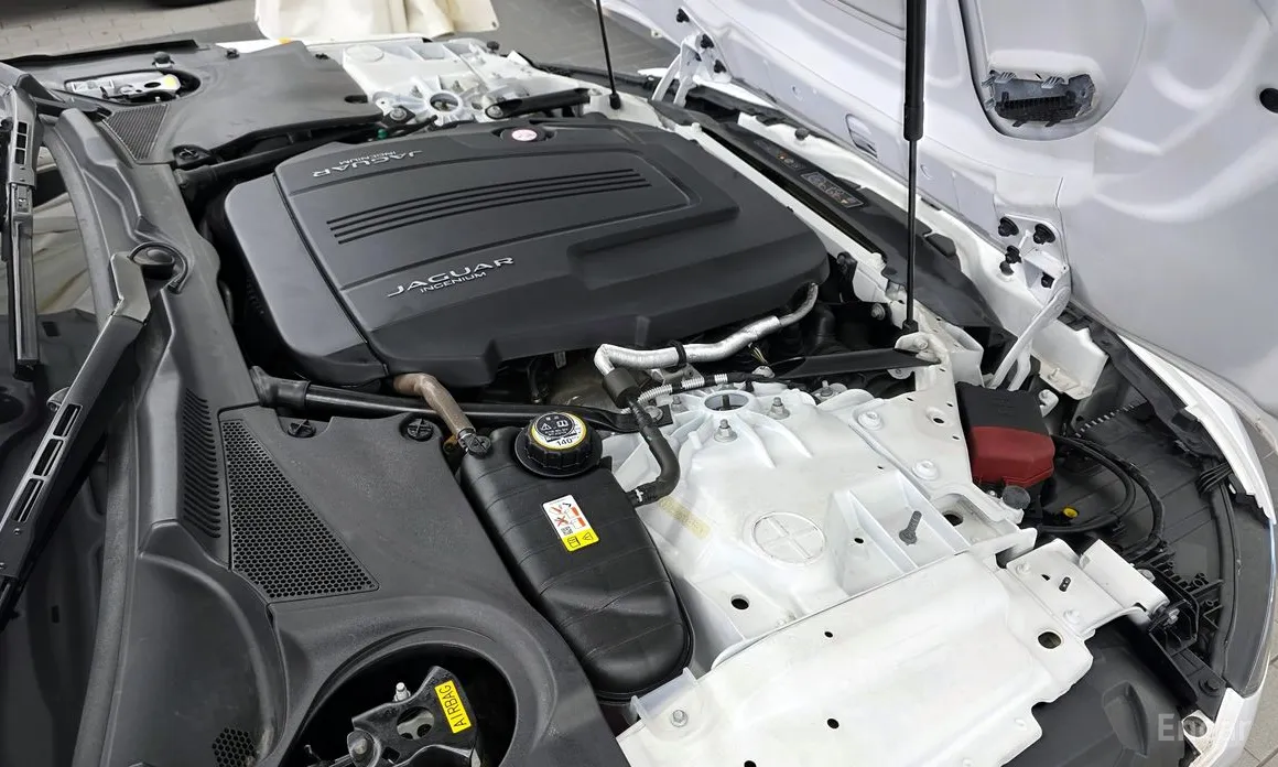 Jaguar F-Type 2013 P300 Convertible