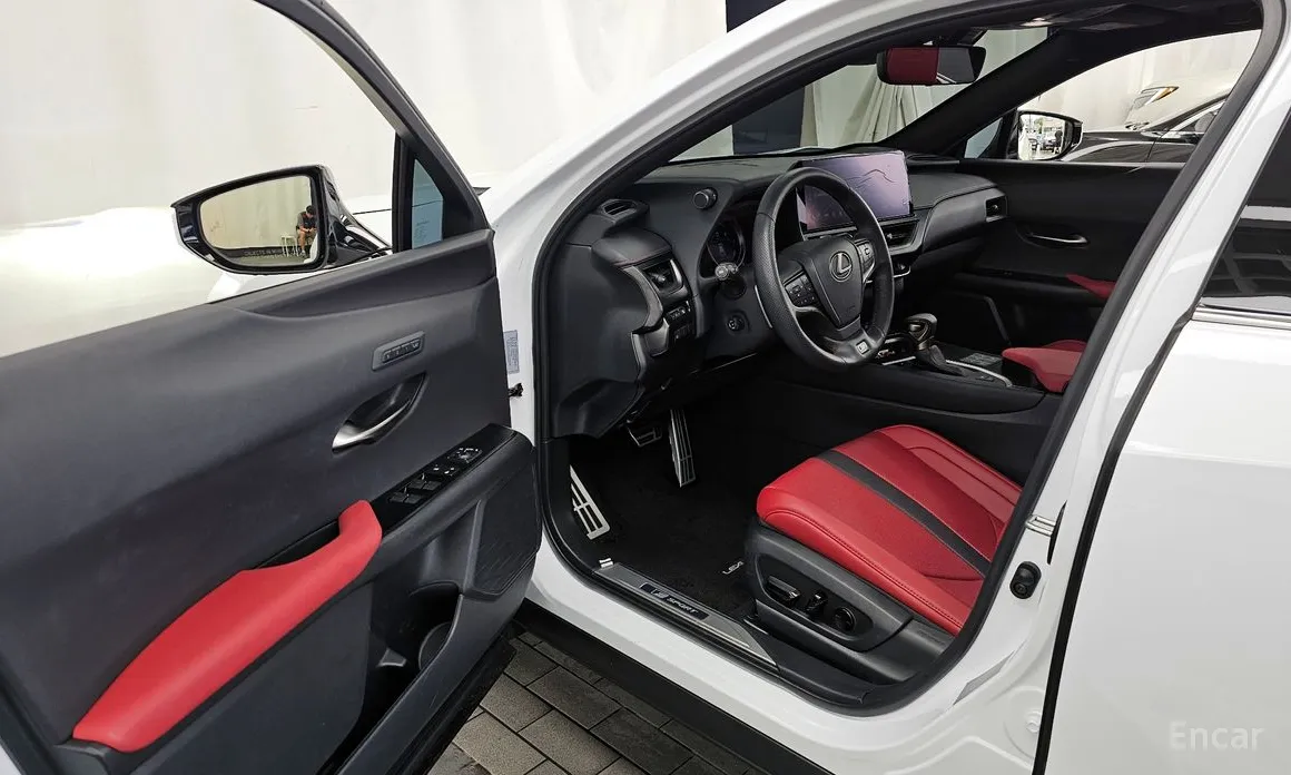 Lexus UX 2019 2.0 F-Sport 2WD