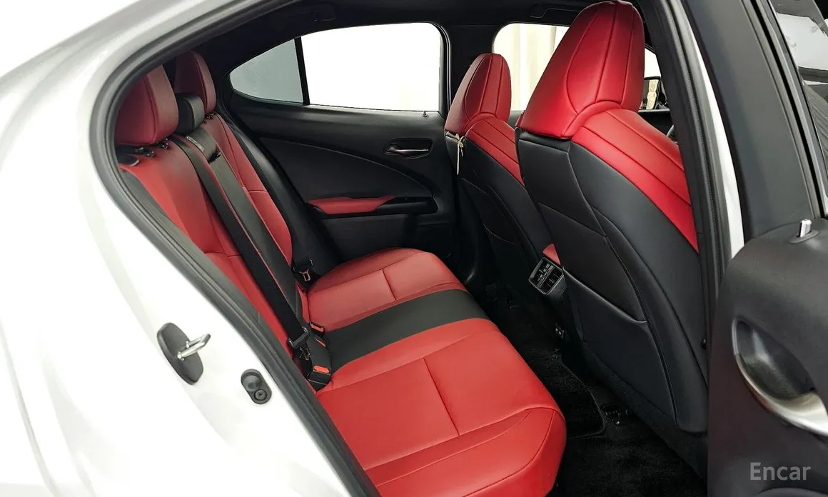 Lexus UX 2019 2.0 F-Sport 2WD