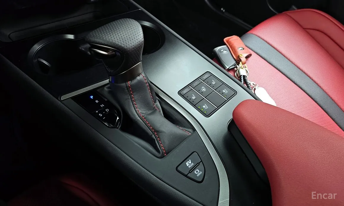 Lexus UX 2019 2.0 F-Sport 2WD