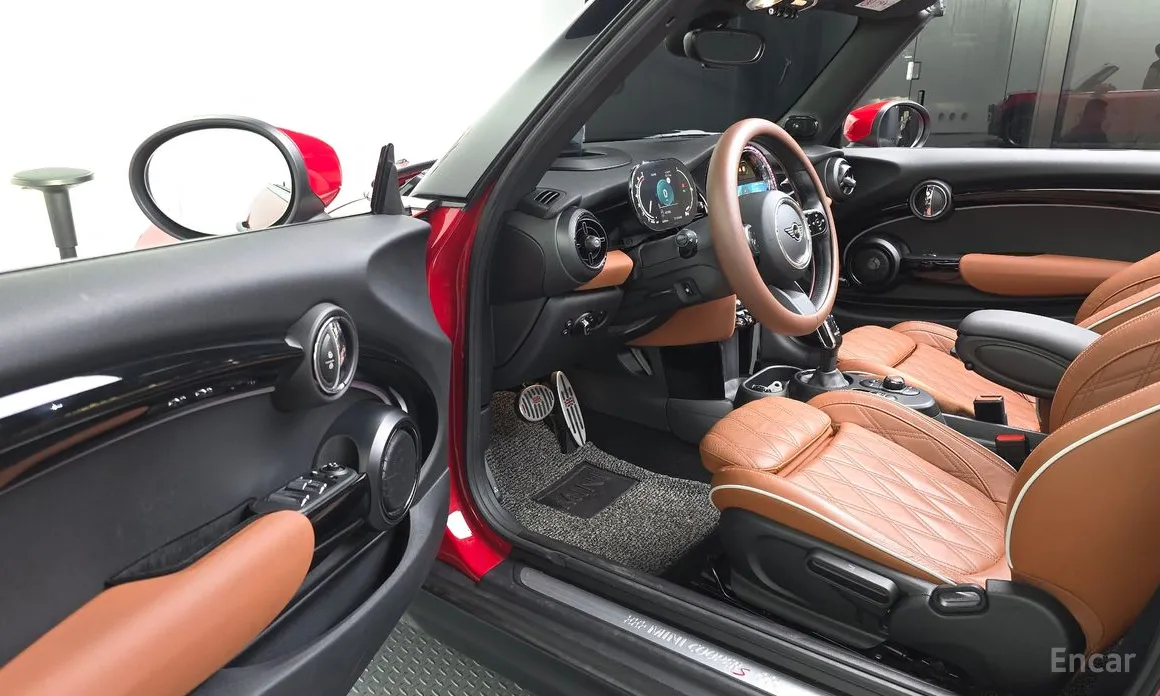 Mini Cooper Convertible 2001 Classic Launch Pack