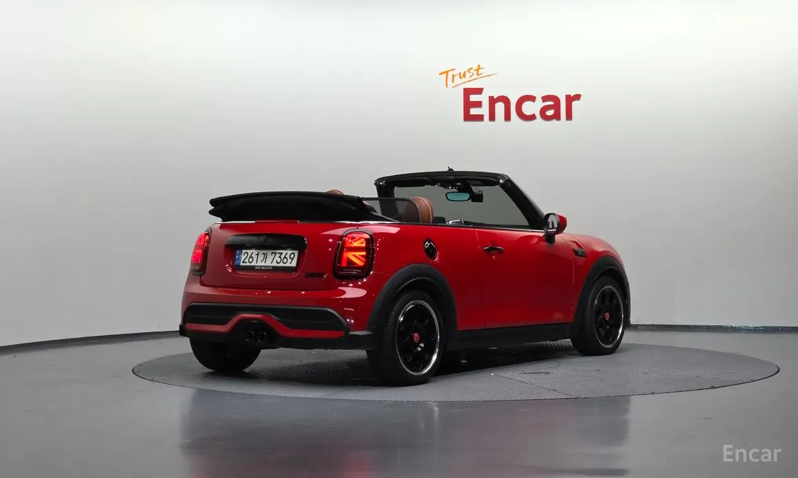 Mini Cooper Convertible 2001 Classic Launch Pack