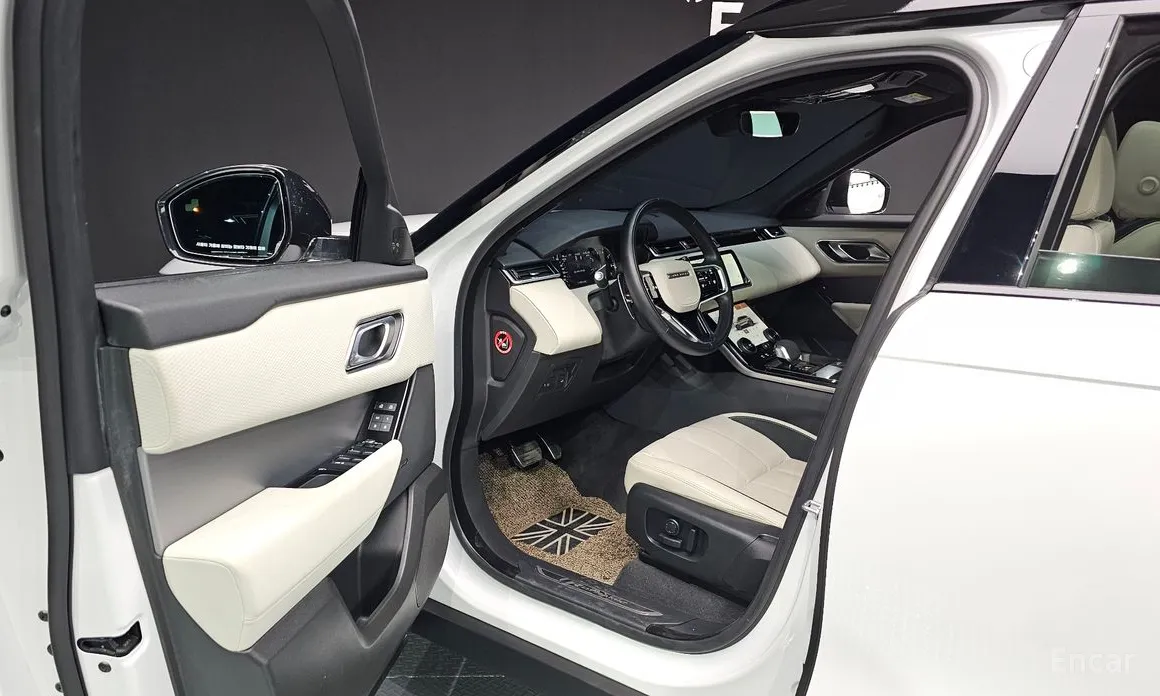 Land Rover Range Rover Velar 2017 2.0 P250 R-Dynamic SE