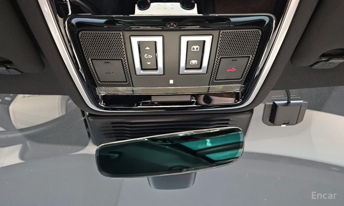 Land Rover Range Rover Velar 2017 2.0 P250 R-Dynamic SE