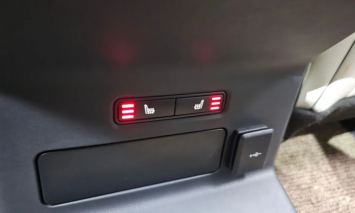 Land Rover Range Rover Velar 2017 2.0 P250 R-Dynamic SE