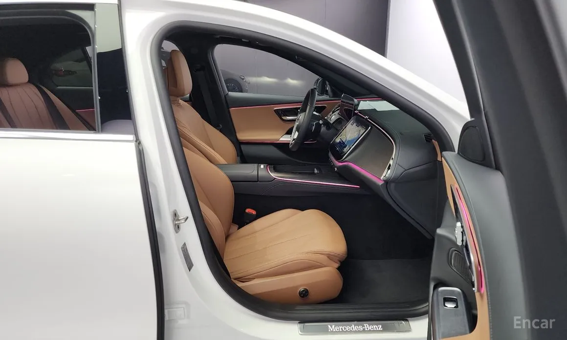 Mercedes-Benz E-Class 2024 E200 Avantgarde