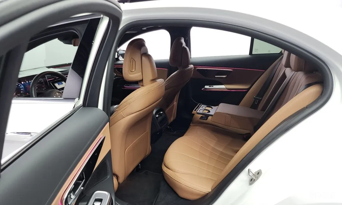 Mercedes-Benz E-Class 2024 E200 Avantgarde