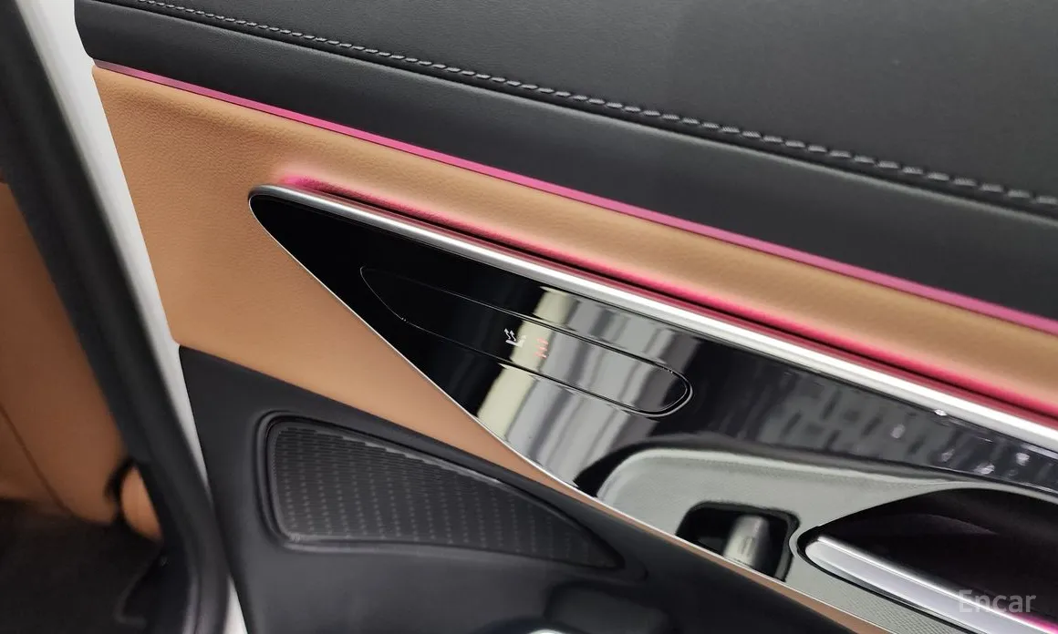 Mercedes-Benz E-Class 2024 E200 Avantgarde