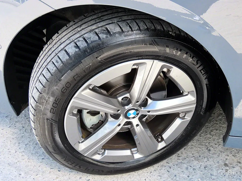 BMW 2 Series 2022 218d Advantage