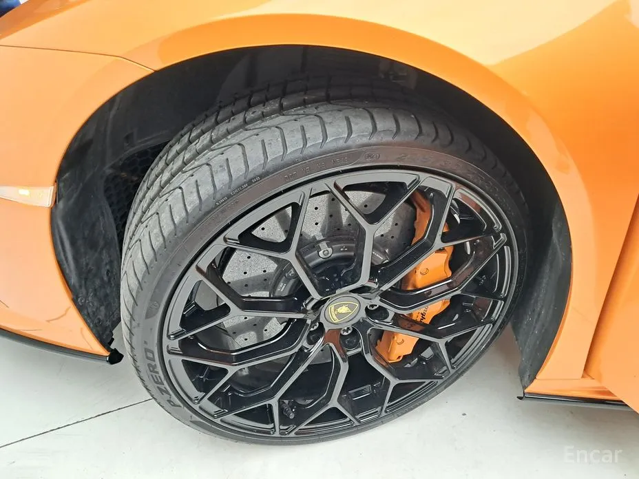 Lamborghini Huracan 2014 LP640-4 EVO Spyder