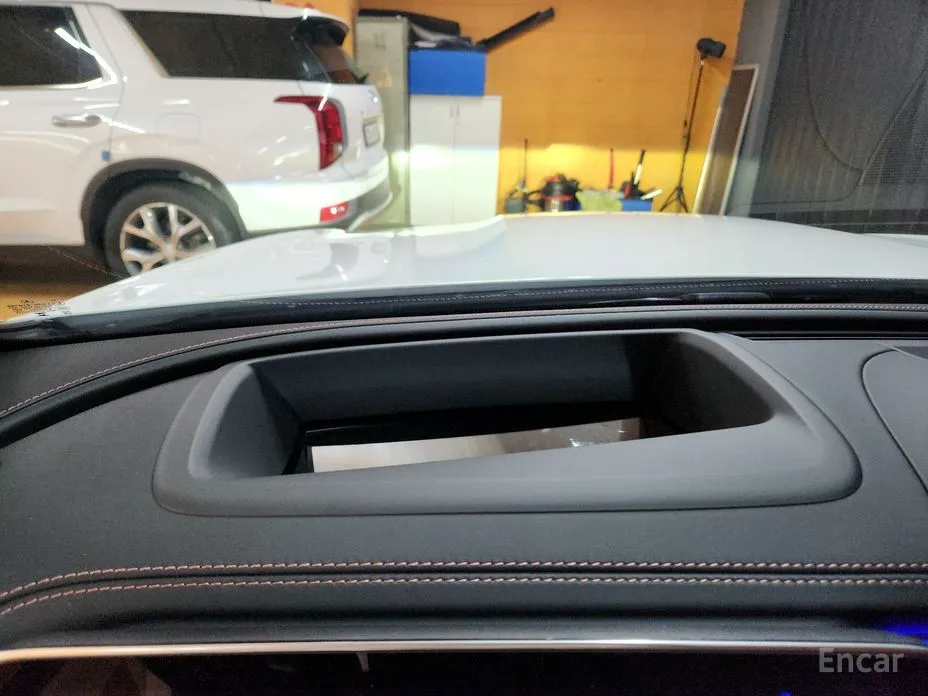 Mercedes-Benz GLC-Class 2023 GLC300 4MATIC AMG Line