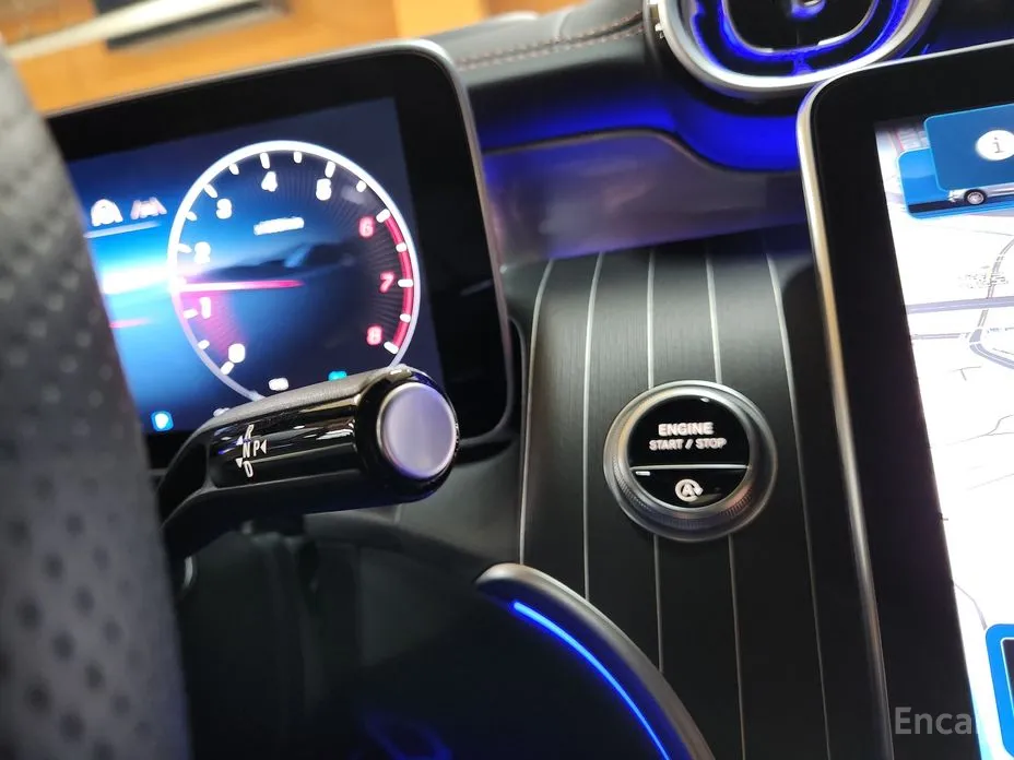 Mercedes-Benz GLC-Class 2023 GLC300 4MATIC AMG Line