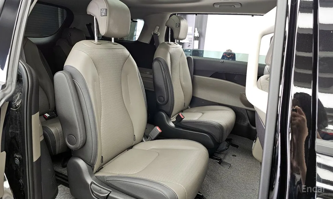 Kia Carnival 2023 Gasoline 9-Seater Signature
