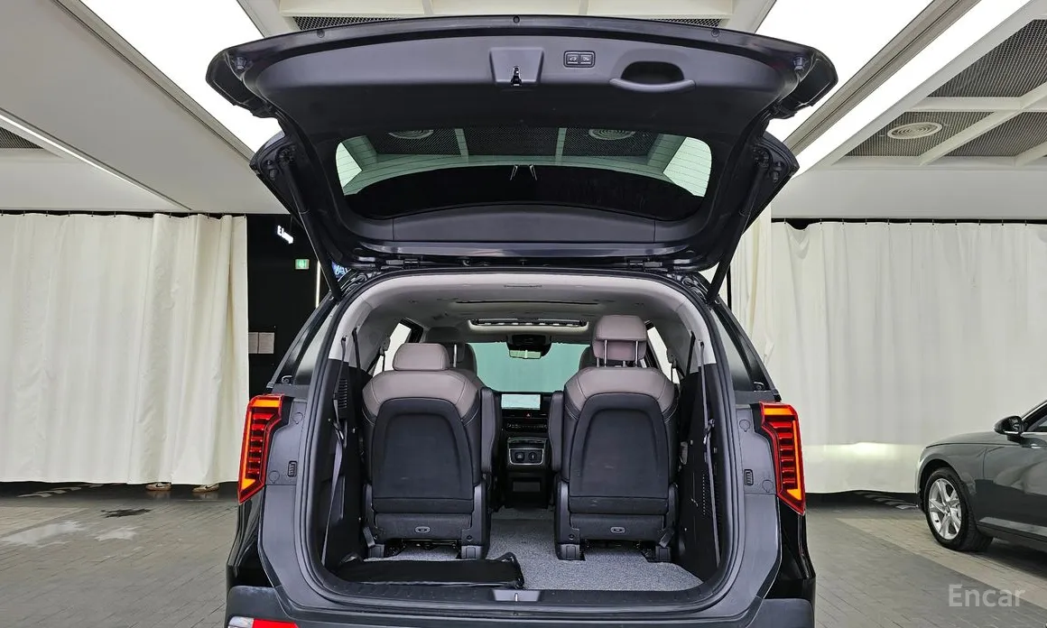 Kia Carnival 2023 Gasoline 9-Seater Signature