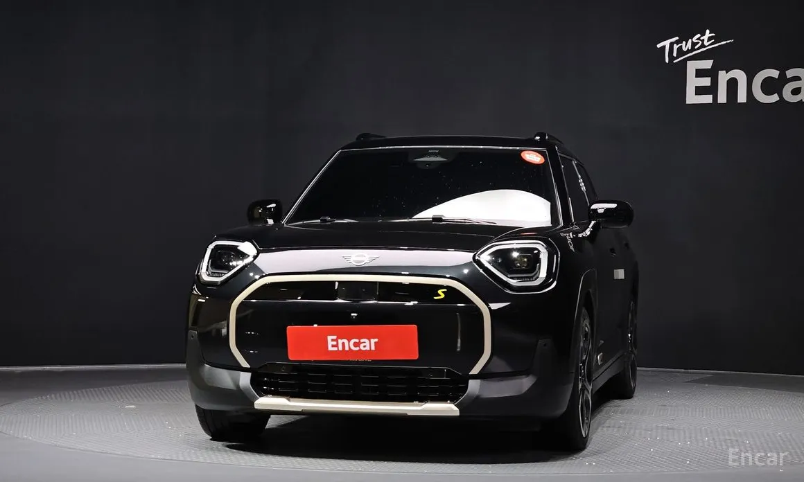 Mini Aceman 2025 SE Favoured