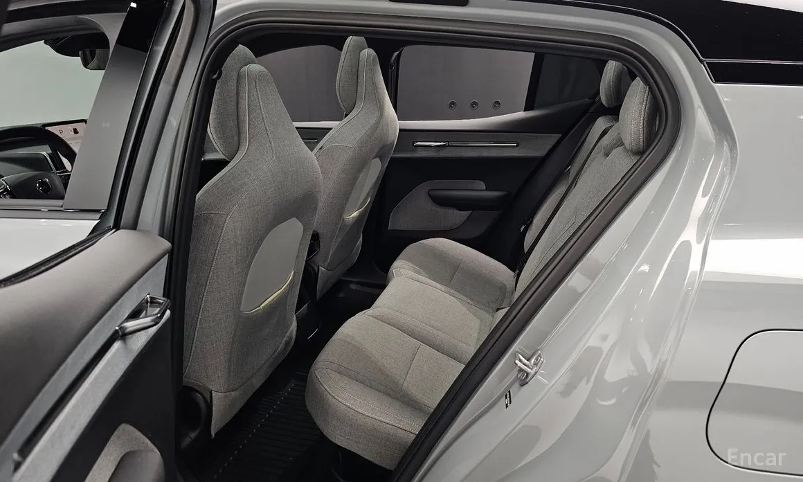 Volvo EX30 2024 Ultra