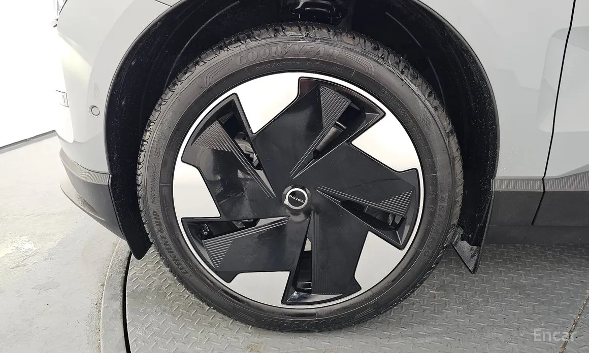 Volvo EX30 2024 Ultra