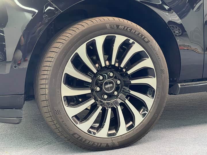 Lincoln Navigator One 2022 2022款 3.5T 领航员壹号