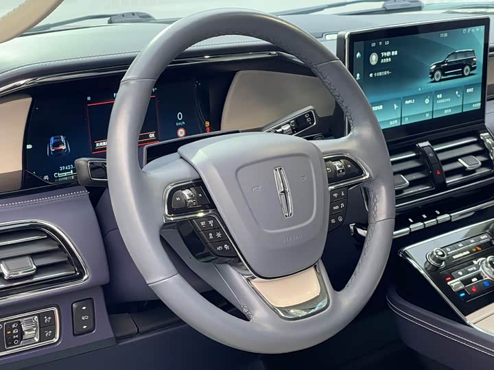 Lincoln Navigator One 2022 2022款 3.5T 领航员壹号