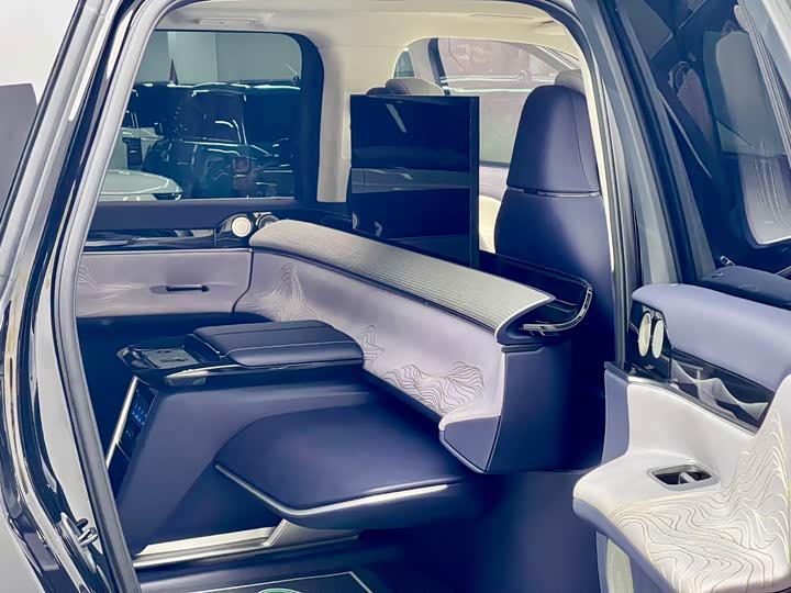 Lincoln Navigator One 2022 2022款 3.5T 领航员壹号