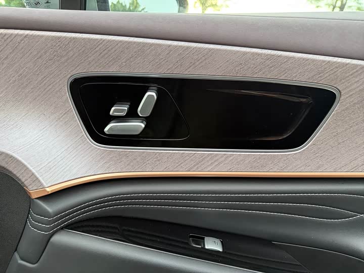 Chery Tiggo 9 Hybrid 2025 2025款 1.5T 106KM超享版 5座 磷酸铁锂