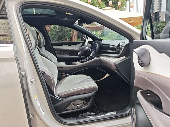 BYD Frigate 07 2023 2023款 DM-i 205KM 尊贵型