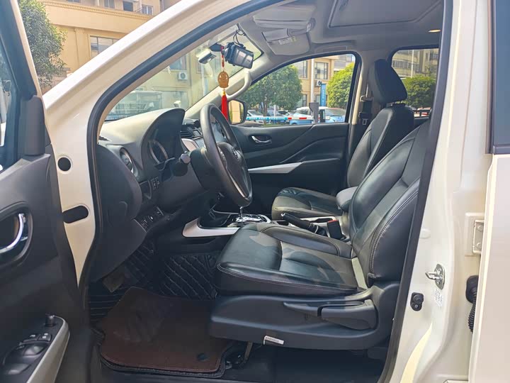 Nissan Terra 2020 2020款 2.5L XL Upper 自动两驱豪华版