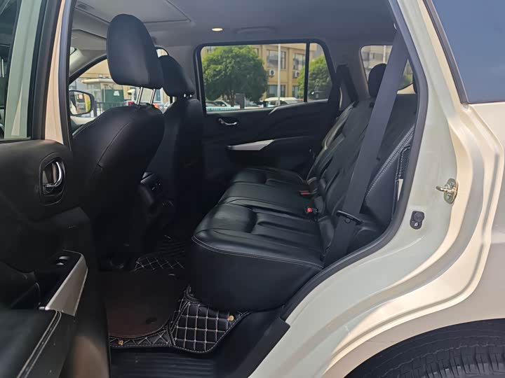 Nissan Terra 2020 2020款 2.5L XL Upper 自动两驱豪华版