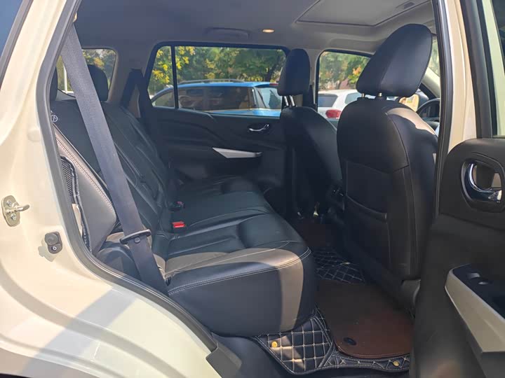 Nissan Terra 2020 2020款 2.5L XL Upper 自动两驱豪华版