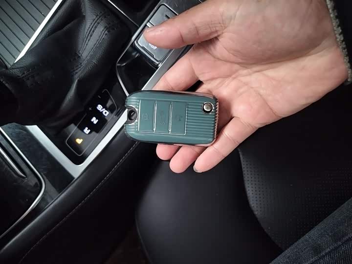 Roewe RX8 2019 2019款 30T 智联网两驱超群旗舰版