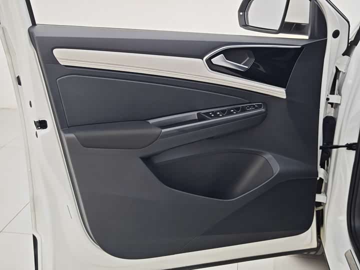 Jetta VS7 2023 2023款 280TSI 自动进取版