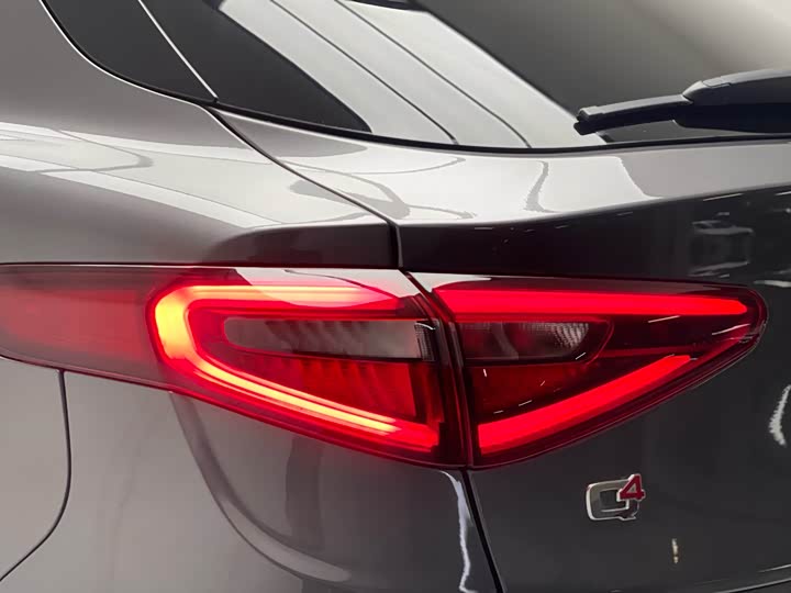 Alfa Romeo Stelvio 2020 2020款 2.0T 280HP 豪华版