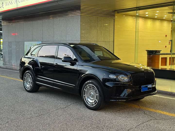 Bentley Bentayga 2023 2023款 4.0T V8 长轴距版