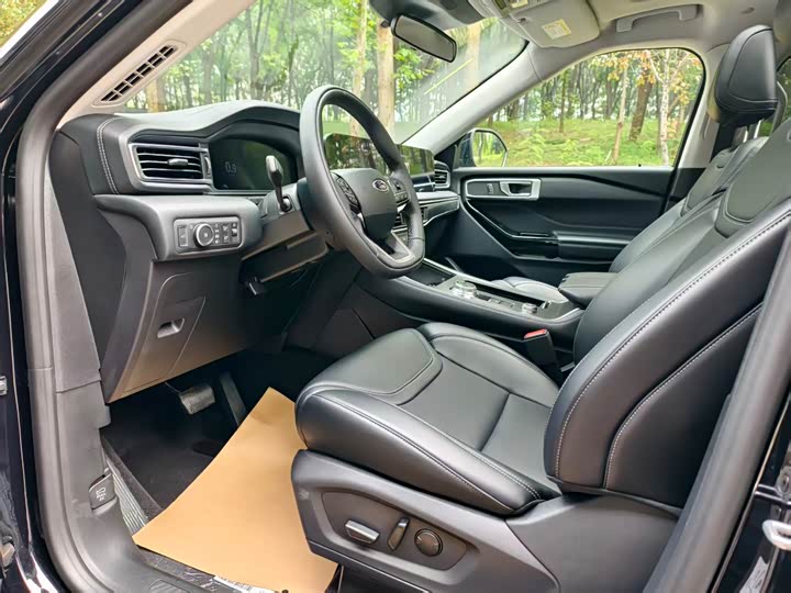 Ford Explorer 2025 2025款 2.3T EcoBoost 四驱穿越版 5座