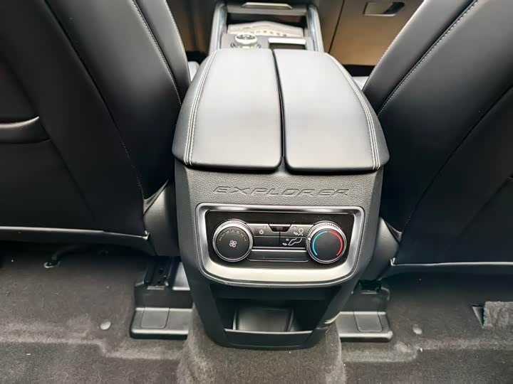 Ford Explorer 2025 2025款 2.3T EcoBoost 四驱穿越版 5座